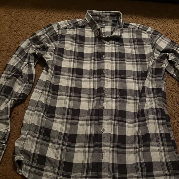 Large Eddie Bauer Flannel - Picture 4 of 4